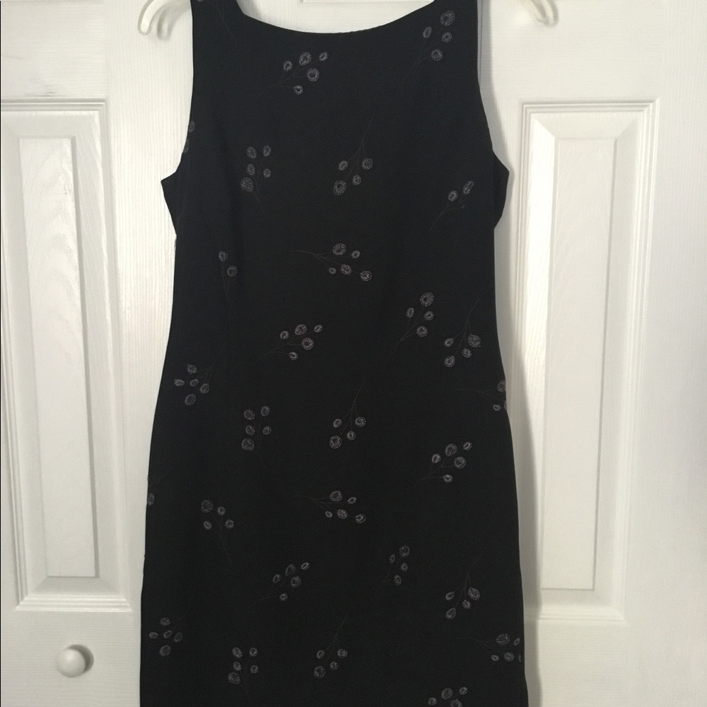 Dress - Picture 2 of 3